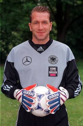 Nationaltorwart Andreas Köpke im Porträt Fußball Länderspiel Herren DFB - Nationalmannschaft WM 1998, Aufgebot zur Weltmeisterschaft, Kader, offizieller Porträttermin Porträt Gravenbruch