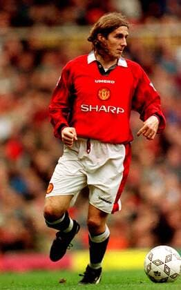 Karel Poborsky (ManU) - am Ball Fußball Herren English Premier League 1996 1997, 1. Englische Division, FC Manchester United Einzelbild Old Trafford Manchester