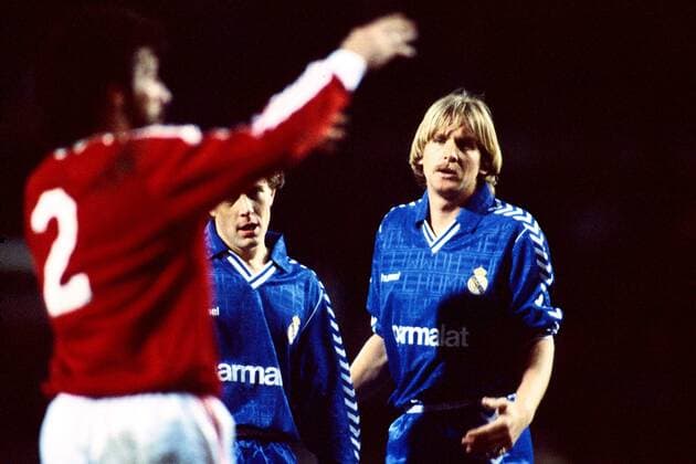 Bernd Schuster (Real) Fußball Herren Saison 1988 1989, Primera Division, 1. Spanische Liga, Real Madrid Einzelbild Madrid Enttäuschung