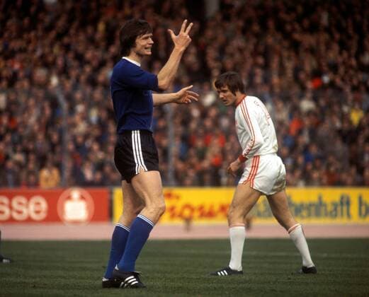 Peter Nogly (HSV) Fußball 1. BL Herren DEUTSCHSPRACHIGE SPORTZEITSCHRIFTEN UND -ZEITUNGEN NUR NACH RÜCKSPRACHE, Saison 1975 1976 Einzelbild Hamburg
