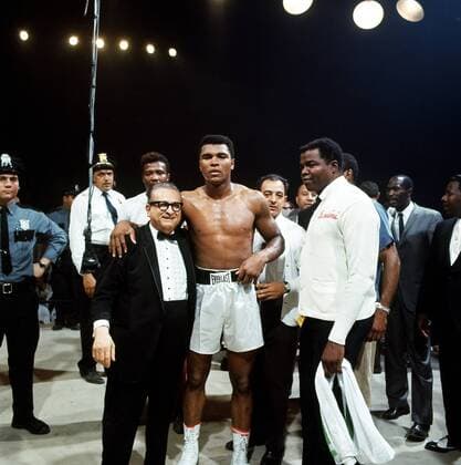 Weltmeister Mohammad Ali (USA) verteidigt seinen Titel - (Icon5980065) Boxen WM Herren Weltmeisterschaft 1965, Boxsport, Profiboxen, Schwergewicht, Vdia, Gruppe Las Vegas Legende, Boxlegende, Legenden, Boxlegenden EDITORIAL USE ONLY