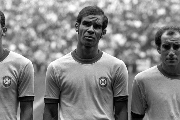 Brito (li.) und Gerson (beide Brasilien) während der Nationalhymne Fußball WM Herren Weltmeisterschaft 1970, Nationalmannschaft, Nationalteam, Nationaltrikot, Länderspiel, Finale Gruppe Mexico City