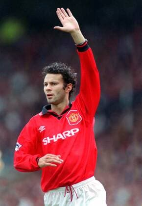 Ryan Giggs (Manchester United) meldet sich -  Fußball Herren English Premier League 1995 1996, 1. Englische Liga, Manchester United Einzelbild Manchester Fußball Herren English Premier League 1995 1996, 1. Englische Liga, Manchester United Einzelbild Manchester