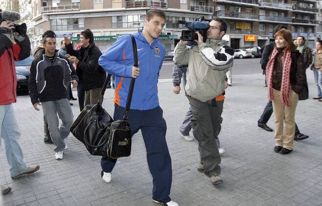 Joaquin (Valencia) erscheint zum Training -  - NOxONLINExUSE Fußball Herren Primera Division 2007 2008, 1. Spanische Liga, FC Valencia, Ankunft, Training Gruppe Valencia Fußball Herren Primera Division 2007 2008, 1. Spanische Liga, FC Valencia, Ankunft, Training Gruppe Valencia