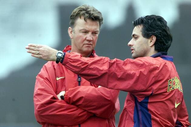 Trainer Louis VAN GAAL (li.) und Co Trainer Jose MOURINHO (beide FC Barcelona) 