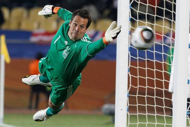 Thomas Sörensen (DEN), JUNE 24, 2010 - 2010 FIFA World Cup Group E match between Denmark 1-3 Japan at the Royal Bafokeng Stadium in Rustenburg  (003818) o0 Tor