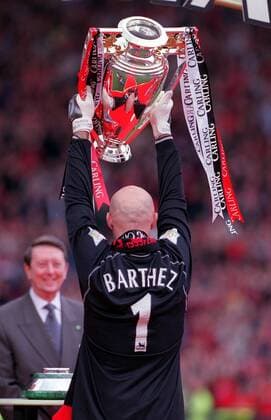 Fabien Barthez (Manchester United) with the FA Premiership Trophy -  o00 England