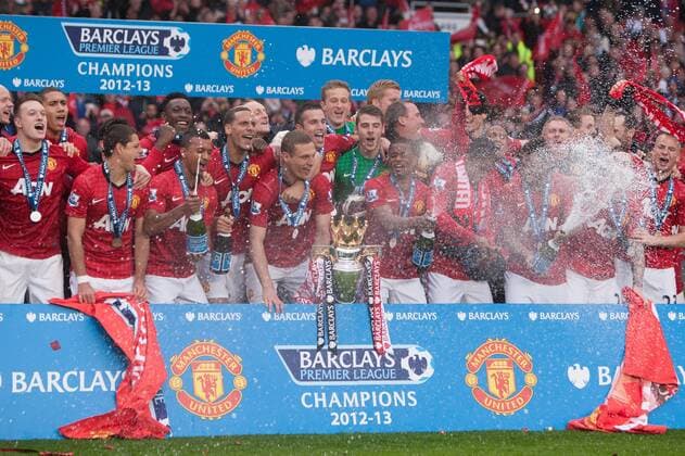 Football - Premier League 2012 2013 - Manchester United ae Manchester United celebrate with the trophy at Old Trafford 