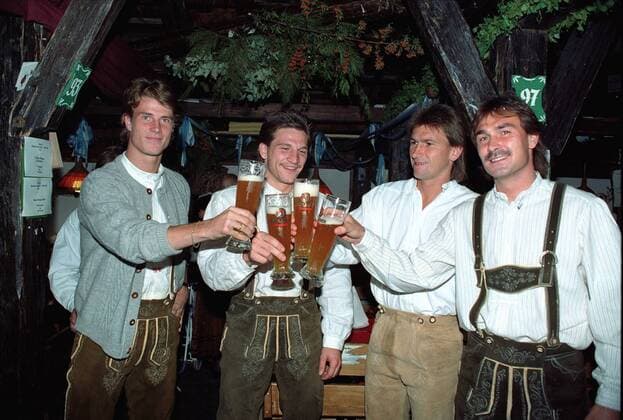 FC BAYERN München auf der Wiesn - Brian Laudrup, Thomas Kastenmaier, Klaus Augenthaler, Raimond Aumann