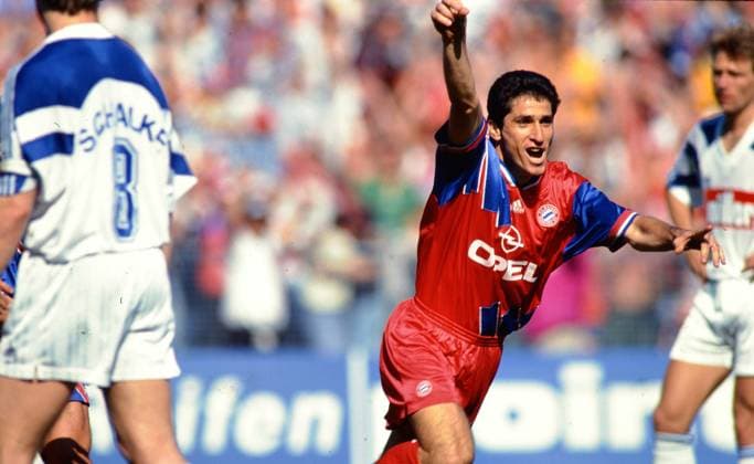 Fussball 1. Bundesliga 1993 1994 34. Spieltag 07.05.1994 FC Bayern München - FC Schalke 04 JUBEL Torschütze Jorginho (FC Bayern München) nach seinem Tor zum 2-0 FOTO: WEREK Pressebildagentur xxNOxMODELxRELEASExx