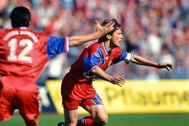 Fussball 1. Bundesliga 1993 1994 34. Spieltag 07.05.1994 FC Bayern München - FC Schalke 04 JUBEL Torschütze Lothar Matthäus (FC Bayern München) nach seinem Tor zum 1-0 FOTO: WEREK Pressebildagentur xxNOxMODELxRELEASExx