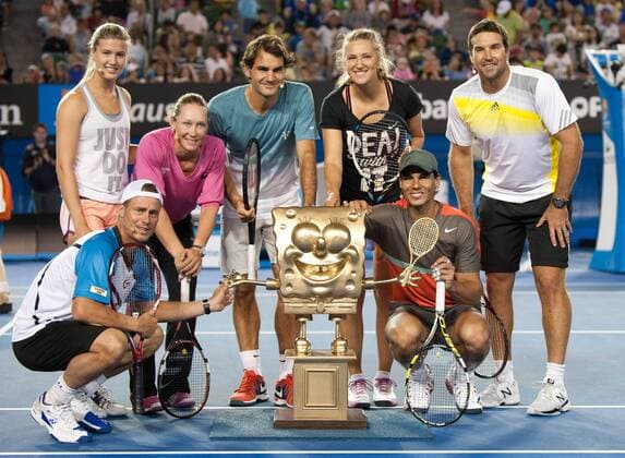(140111) -- MELBOURNE, Jan. 11, 2014 (Xinhua) -- (L-R) Lleyton Hewitt of Australia, Eugenie Bouchard of Canada, Samantha Stosur of Australia, Roger Federer of Switzerland, Victoria Azarenka of Belarus, Rafael Nadal of Spain and Patrick Rafter of Australia pose for photos during the Kids Day exhibition match ahead of the Australian Open tennis tournament in Melbourne, Australia, Jan. 11, 2014. (Xinhua Bai Xue) (SP)AUSTRALIA-MELBOURNE-TENNIS