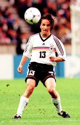 FIFA WM 1998 15.06.1998, Fussball, FIFA WM 1998 Frankreich, Deutschland - USA (2:0): Jens Jeremies (Deutschland).