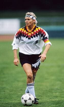 Silvia Neid (GER DFB) im Trikot der deutschen Fußball Nationalmannschaft in Action. Fußball Nationalmannschaft BRD Frauen