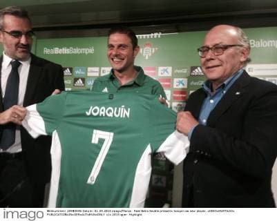 Real Betis Sevilla presents Joaquin as new player. xKIKOxHURTADOx 