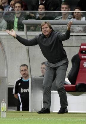 Fussball, Testspiel, Eintracht Frankfurt vs. Real Madrid Fussball, Testspiel, Eintracht Frankfurt vs. Real Madrid, Trainer Bernd Schuster (M)