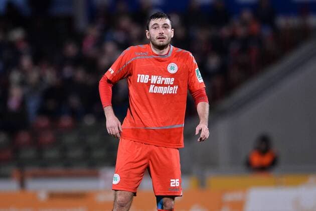 Fußball Regionalliga West 22. Spieltag Rot-Weiß Oberhausen - Rot Weiss Ahlen am 05.02.2016 im Stadion Niederrhein in Oberhausen Alexander Scheelen ( Oberhausen ) Foto: Osnapix TT