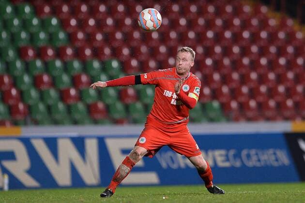 Fußball Regionalliga West 22. Spieltag Rot-Weiß Oberhausen - Rot Weiss Ahlen am 05.02.2016 im Stadion Niederrhein in Oberhausen Christoph Caspari ( Oberhausen ) Foto: Osnapix TT