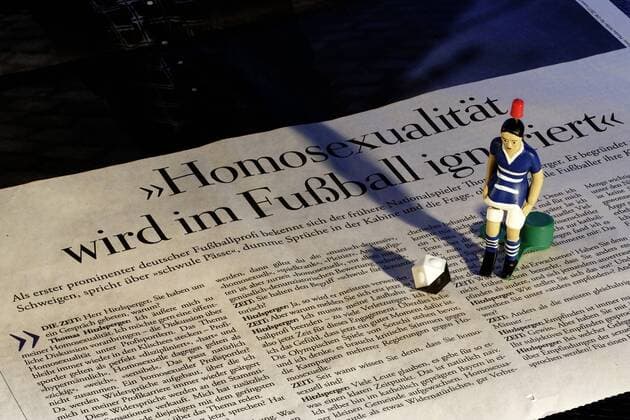 DEU, Deutschland, Stuttgart, 09.01.2015 - Thomas Hitzlsperger outet sich als erster deutscher Fussballprofi in der Wochenzeitung Die Zeit als homosexuell. Â