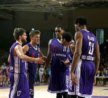 easy credit BBL Basketball Bundesliga Saison 2016 17 BG 74 Göttingen Testspiel BG Göttingen - Oettinger Rockets Gotha Göttingens v.l. Malte Schwarz, Jesse Sanders, Darius Sanders, Leon Williams und Melsahn Basabe