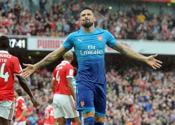 Football - 2017 Emirates Cup pre-season friendly competition - Arsenal vs. Benfica Olivier Giroud of Arsenal celebrates his second half goal at The Emirates. COLORSPORT ANDREW COWIE