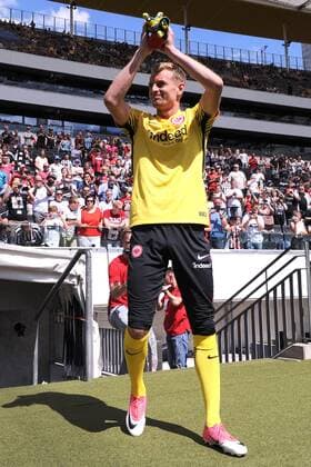 Fußball Testspiel Eintracht Frankfurt - FSV Frankfurt am 06.08.2017 in der Commerzbank-Arena in Frankfurt Lukas Hradecky ( Frankfurt ) xJKx