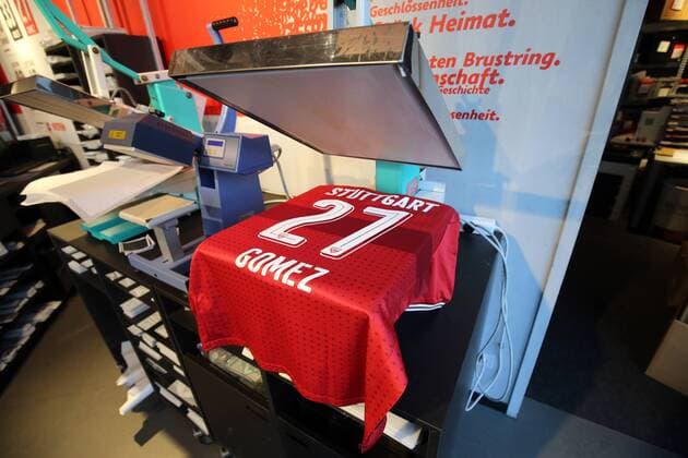 VfB Stuttgart fan shop Mario Gomez Jersey Germany Stuttgart 11 01 2018 football Bundesliga season 2017 2018 VfB Stuttgart fan shop Mario Gomez Jersey