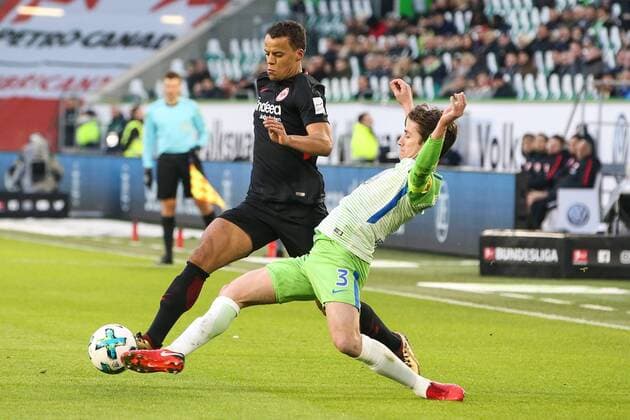 Timothy Chandler Eintracht Frankfurt against Paul Verhaegh VfL Wolfsburg 1 football Bundesliga season 2017 2018 VfL Wolfsburg vs Eintracht Frankfurt in the Volkswagen Arena in Wolfsburg Germany football man men 20 01 2018