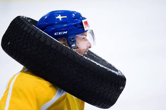 180129 Erik Gustafsson during Sweden s ice hockey national team training in preparation for the 2018 OLYMPICS on 29 January 2018 in Stockholm  Copyright: SIMONxHASTEGARD BB180129SH101