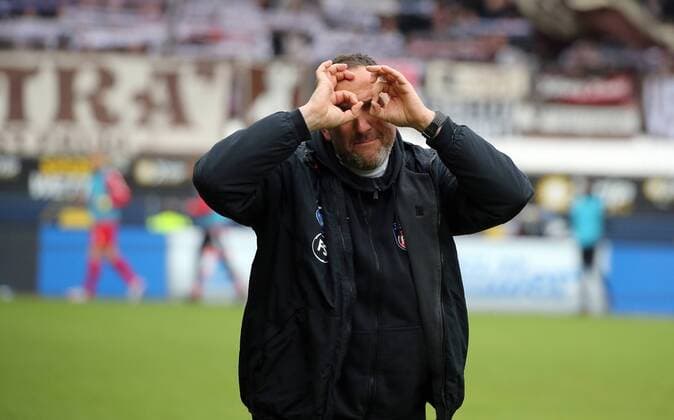 1. FC Heidenheim FC St Pauli Germany Heidenheim 03 02 2018 Football 2 Bundesliga season 2017 2018 1 FC Heidenheim FC St Pauli Frank Schmidt Coach FC Heidenheim photo Herbert Pack
