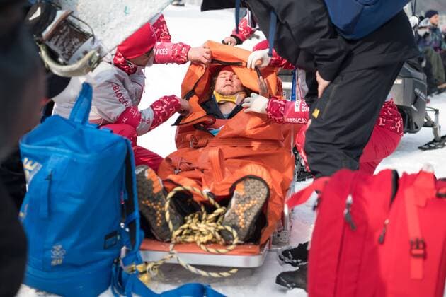 180210 Mans Hedberg of Sweden gets medical treatment after an injury in the Men s Snowboard Slopestyle qualification during the 2018 Winter Olympics on February 10 2018 in Pyeongchang Photo Jon Olav Nesvold BILDBYR N code JE 160151  Copyright: JONxOLAVxNESVOLD BB180210BB053