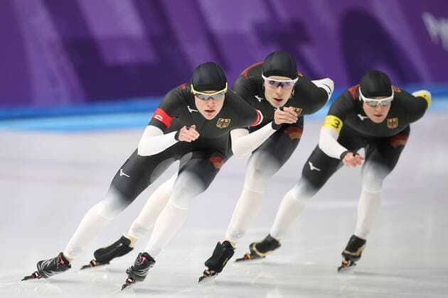 Roxanne Dufter Gabriele Hirschbichler and Claudia Pechstein during ladies speed skating team pursuit at 2018 Olympic Games in Pyeongchang 21 02 2018