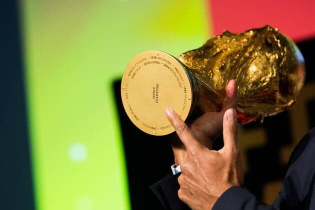 180324 Christian Karembeu former football player and World Cup winner presents the World Cup Trophy during the FIFA World Cup Trophy Tour on March 24, 2018 in Oslo Photo Jon Olav Nesvold BILDBYR N Code JE 160228  Copyright: JONxOLAVxNESVOLD BB180324JE043