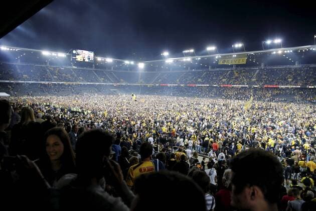28 04 2018 Bern Stade de Suisse Football Men Season 2017 2018 BSC Young Boys FC Lucerne Image shows Stadium full Spectator Action Single shot