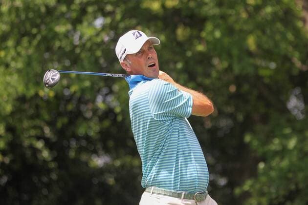 FORT WORTH, TX - MAY 24: Matt Kuchar (USA) hits from the 9th tee during the first round of the Fort Worth Invitational on May 24, 2018 at Colonial Country Club in Fort Worth, TX. (Photo by George Walker Icon Sportswire) GOLF: MAY 24 PGA Golf Herren - Fort Worth Invitational Icon18052426 EDITORIAL USE ONLY