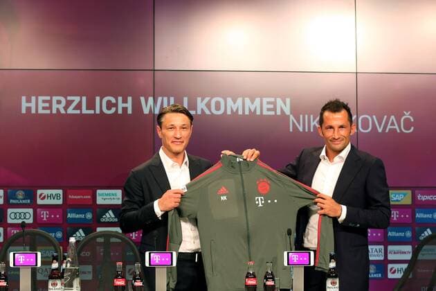 Coach Niko Kovac FC Bayern Muenchen gets the coach jacket from sports director Hasan Salihamidzic FC Bayern Muenchen Prelude Press Conference FC Bayern Muenchen 1 Bundesliga Football 02 07 2018 Kickoff Press Conference FC Bayern Muenchen 1 Bundesliga Football 02 07 2018 Muenchen Copyright: xLanger Eibner-Pressefotox EP_HLR