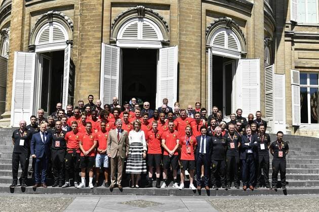 King Philippe - Filip of Belgium and Queen Mathilde of Belgium pose with Belgian team players and staff members at the Royal castle in Laken - Laeken, as Belgian national soccer team Red Devils are received by Royal couple after the presence in the semi-final of the soccer World cup in Russia, Sunday 15 July 2018. ERICxLALMAND x05386480x