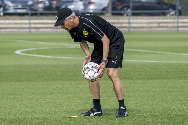 Football 1 Bundesliga Season 2018 2019 Training of Borussia Dortmund on 30 07 2018 in Dortmund Nordrhein Westfalen Dortmund coach Lucien Favre is preparing an exercise Copyright: xKirchner xDavidxInderliedx
