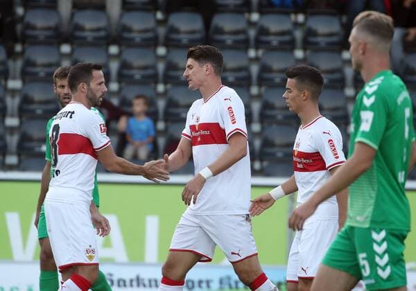 VfB Stuttgart SpVgg Greuther Fürth Germany Grossaspach 07 09 2018 Football Season 2018 2019 3 Leagues Cup VfB Stuttgart SpVgg Greuther Furth v Gonzalo Castro Mario Gomez Erik Thommy VFB Stuttgart Players