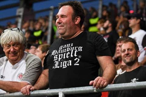 Clear announcement from a Pauli fan FC Ingolstadt 04 FC St Pauli Soccer 2 Bundesliga 21 09 2018 DFL REGULATIONS PROHIBIT ANY USE OF PHOTOGRAPH AS IMAGE SEQUENCES AND OR QUASI VIDEO Ingolstadt Bavaria Germany Copyright: xkolbert-press BurghardxSchreyerx