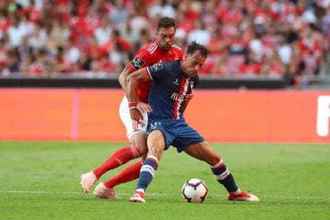 September 23, 2018 - Lisbon, Lisbon, Portugal - Vitor Gomes of Desp. Aves (L) with Jardel of SL Benfica (R) seen in action during the League NOS 2018 19 football match between SL Benfica vs Desp. Aves. SL Benfica vs Desp. Aves in Lisbon, Portugal - 23 Sept 2018 - ZUMAs197 85655848st Copyright: xDavidxMartinsx