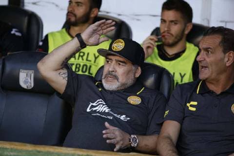 September 26 2018 EUM20180926DEP14 JPG QUERETARO Qro SoccerFutbol Copa MX Sinaloa Dorados coach Diego Armando Maradona on his arrival for the match against the Gallos Blancos del Queretaro at the Corregidora stadium in the Copa MX Round of 16 match this Wednesday September 26, 2018 Photo Agency UNIVERSALAgustin SalinasAFBV Latin News September 26 2018  - ZUMAu78_ 20180926_zaf_u78_072 Copyright: xElxUniversalx