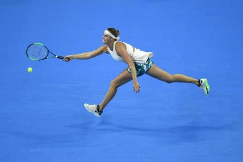 (181002) -- BEIJING , Oct. 2, 2018 -- Aryna Sabalenka of Belarus hits a return during the women s singles second round match against Garbine Muguruza of Spain at China Open tennis tournament in Beijing, China, Oct. 2, 2018. Aryna Sabalenka won 2-0. ) (SP)CHINA-BEIJING-TENNIS-CHINA OPEN-WOMEN S SINGLES (CN) JuxHuanzong