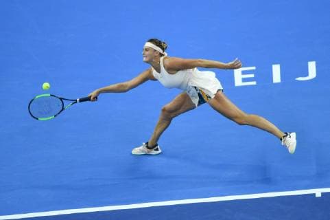 (181002) -- BEIJING , Oct. 2, 2018 -- Aryna Sabalenka of Belarus hits a return during the women s singles second round match against Garbine Muguruza of Spain at China Open tennis tournament in Beijing, China, Oct. 2, 2018. Aryna Sabalenka won 2-0. ) (SP)CHINA-BEIJING-TENNIS-CHINA OPEN-WOMEN S SINGLES (CN) JuxHuanzong
