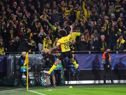 24 10 2018 Football UEFA Champions League Season 2018 2019 Preliminary Round 3 Matchday Borussia Dortmund Atletico Madrid Cheers Axel Witsel Borussia Dortmund Team2