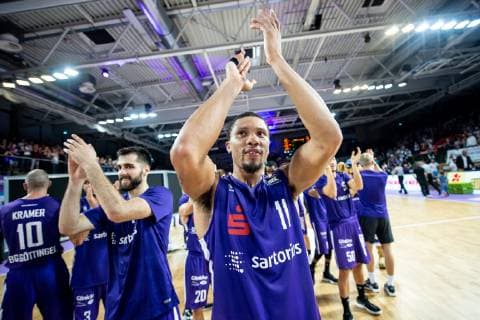 14 10 2018 Basketball Bundesliga easyCredit BBL Season 2018 19 3 Matchday BG Göttingen s Oliver Würzburg Göttingens Pendarvis Williams gesticulated after the match Photo Swen Gatekeeper BG Göttingen s Oliver Würzburg SPF3482