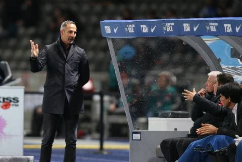 Coach Adi Huetter Eintracht Frankfurt at the game Hertha BSC against Eintracht Frankfurt at the Olympiastadion Berlin on 08 12 2018 DFL regulations prohibit any use of photographs as image sequences and or quasi video GER Fussball 1 Bundesliga Hertha BSC against Eintracht Frankfurt TSG 1899 Hoffenheim 08 12 2018 Olympiastadion Berlin Copyright: xEIBNER AndreasxGorax EP_EER