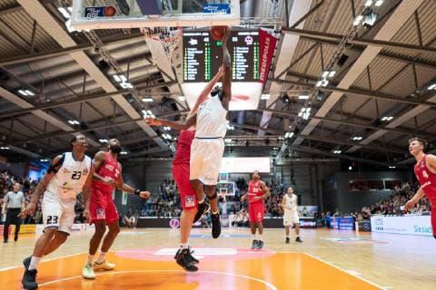 easycredit Basketball Bundesliga Matchday 15 on 5 1 2019 Season 2018 2019 Science City Jena vs. Giessen 46ers Center Derrick Allen Jena at Korbleger Sparkassen Arena Jena