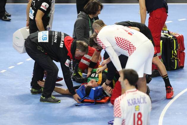 Sport Handball World Championship Main Round in Cologne Lanxess Arena Germany vs Croatia Injury Martin Strobel Germany 21 01 19