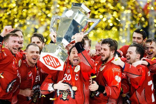 190205 Joel Lundqvist of Frölunda celebrates with team mates after the CHL final between Frölunda and Red Bull München on February 5 2019 in Gothenburg Photo Michael Erichsen BILDBYR u0081N Cop 89,  Copyright: MICHAELxERICHSEN BB190205MI067